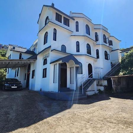 Bob Leisure Hotel Ooty Buitenkant foto
